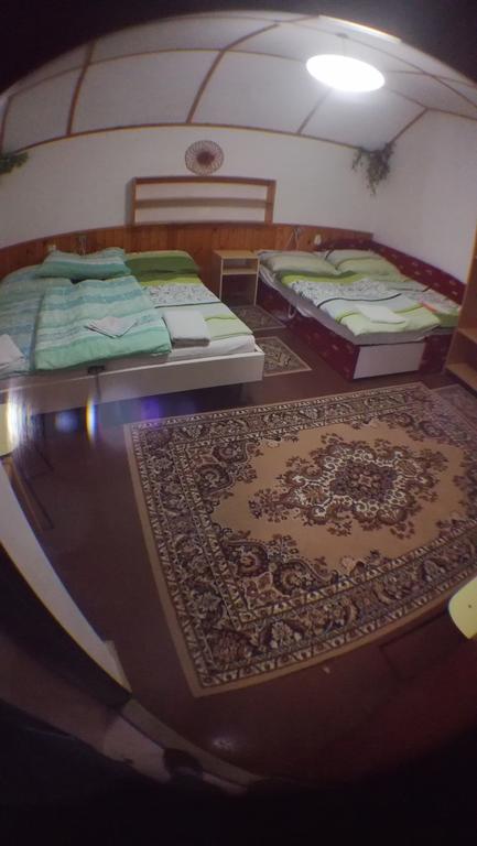 Ubytovanie 184, Bed And Braekfast 184 Stara Lesna Luaran gambar